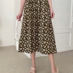 Chic Floral A-Line Skirt in Brown